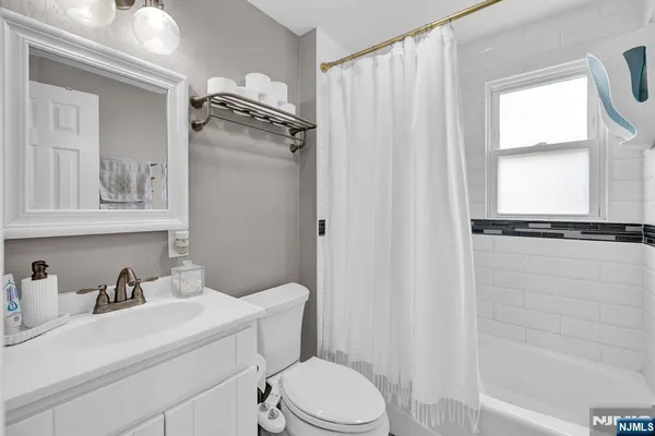 $750,000 | 322 Broughton Avenue, Bloomfield, NJ 07003
