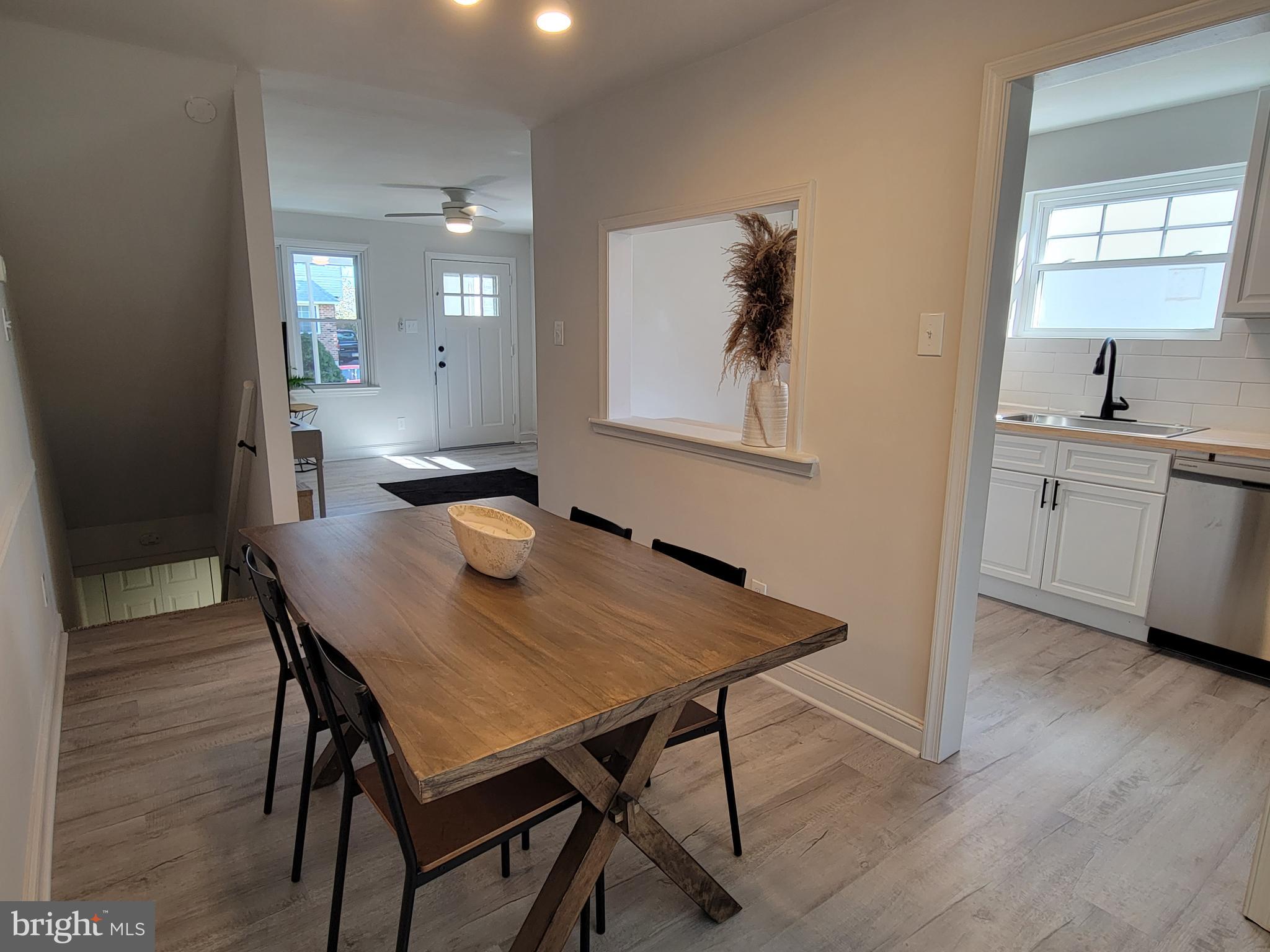 536 Crotzer Avenue Folcroft, PA 19032 - Photo 13 of 35 a view of a dining room with furniture and wooden floor
