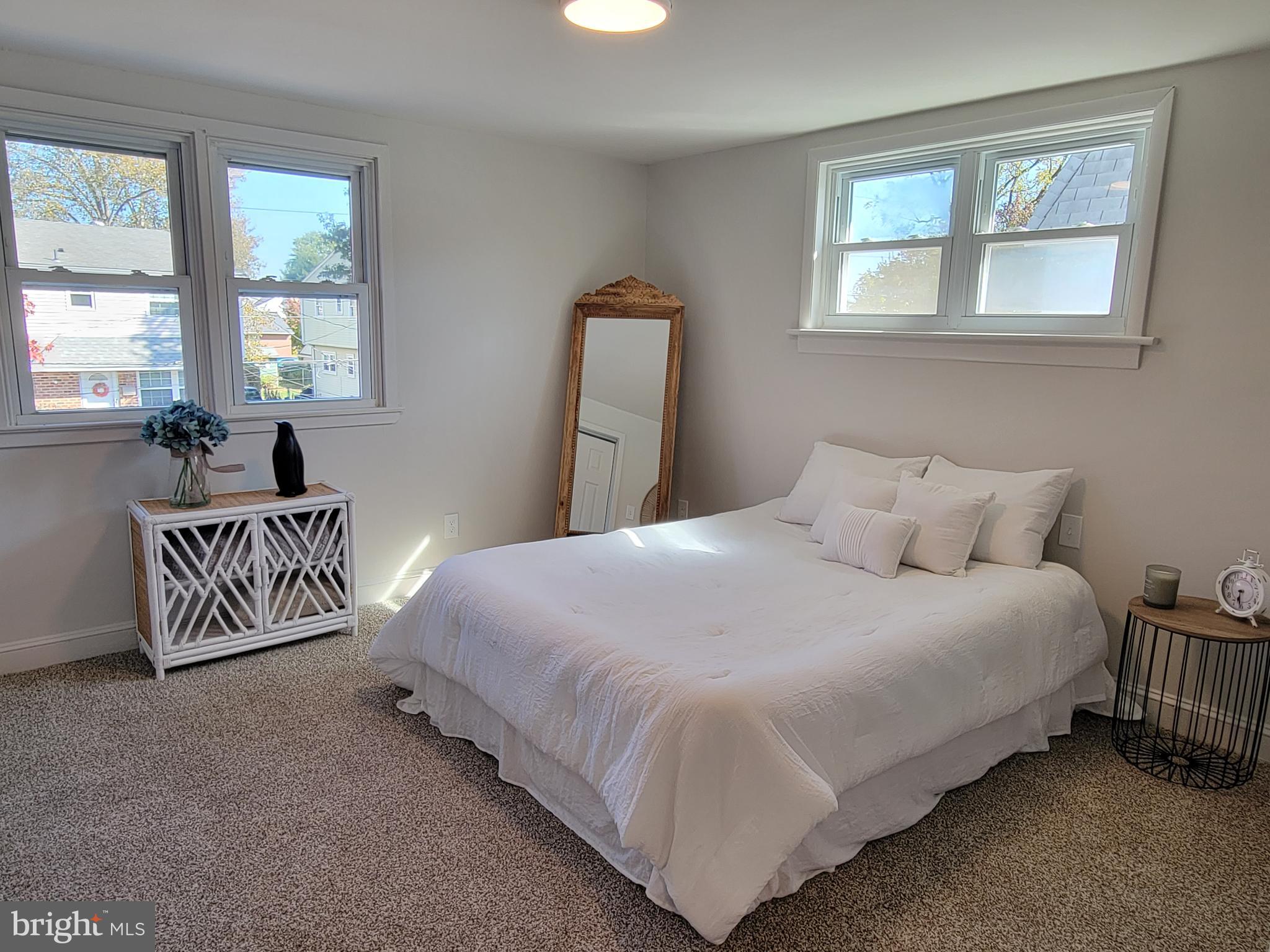 536 Crotzer Avenue Folcroft, PA 19032 - Photo 18 of 35 a bedroom with a bed and a window