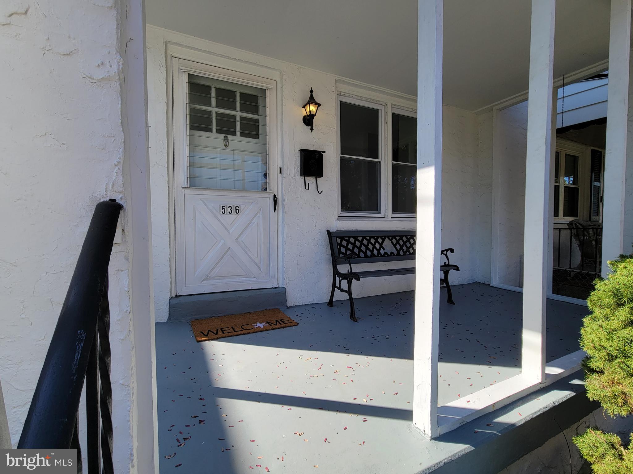 536 Crotzer Avenue Folcroft, PA 19032 - Photo 2 of 35 a view of entryway and hall