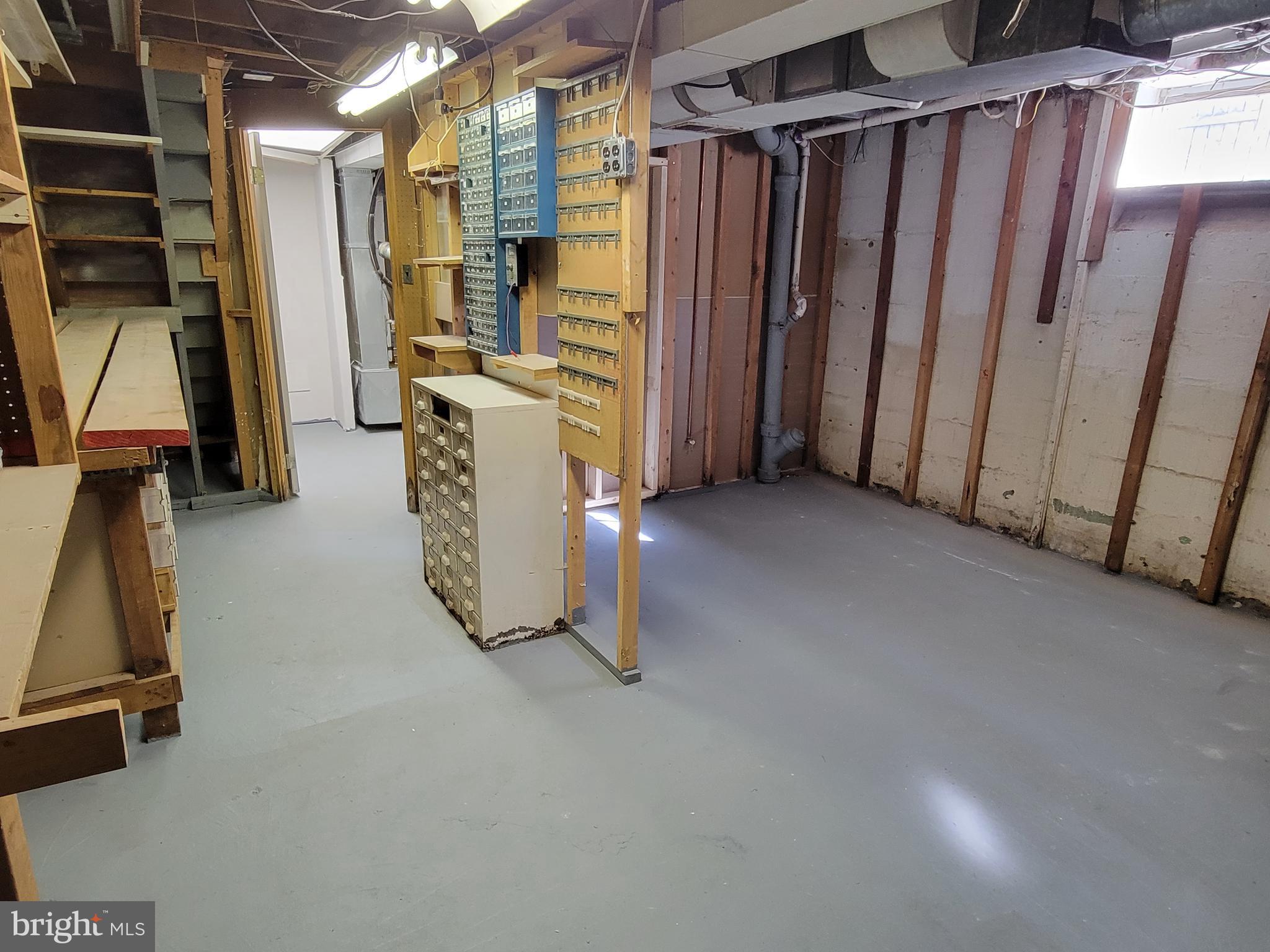 536 Crotzer Avenue Folcroft, PA 19032 - Photo 31 of 35 a view of a storage & utility room