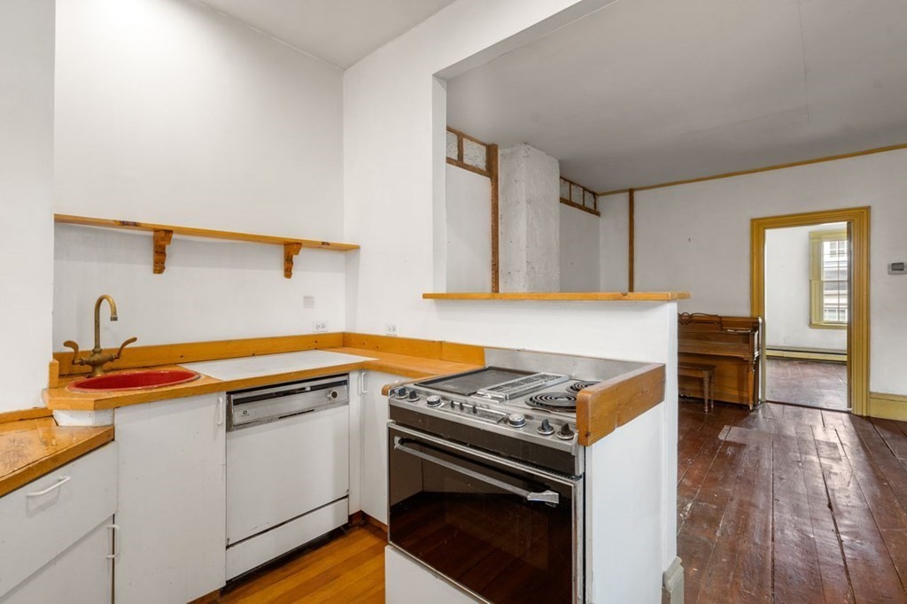 31 Pleasant Street Boston, MA 02129 - Photo 16 of 31