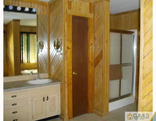 257 Gordon Road Old Bridge, NJ 07747 - Photo 6 of 9 Gallery Image 6