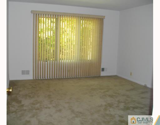 257 Gordon Road Old Bridge, NJ 07747 - Photo 8 of 9 Gallery Image 8