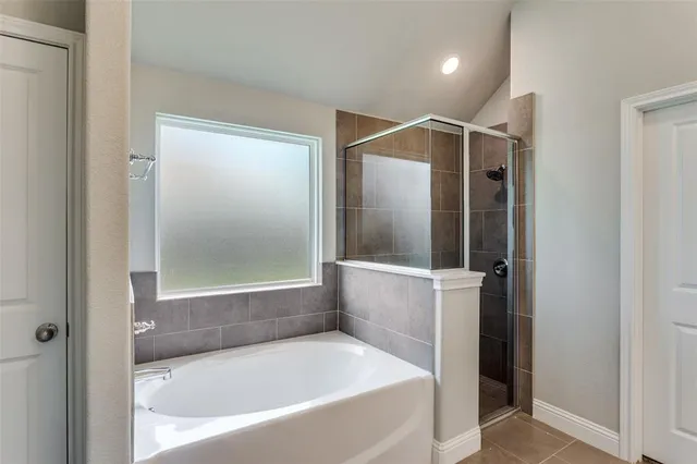 $523,900 | 529 Inwood Street, Benbrook, TX 76126