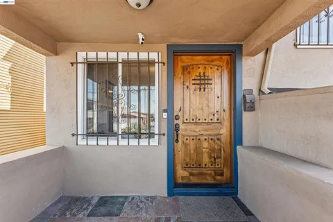 $500,000 | 1262 94th Avenue, Oakland, CA 94603