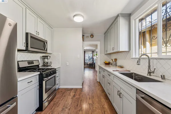 $500,000 | 1262 94th Avenue, Oakland, CA 94603