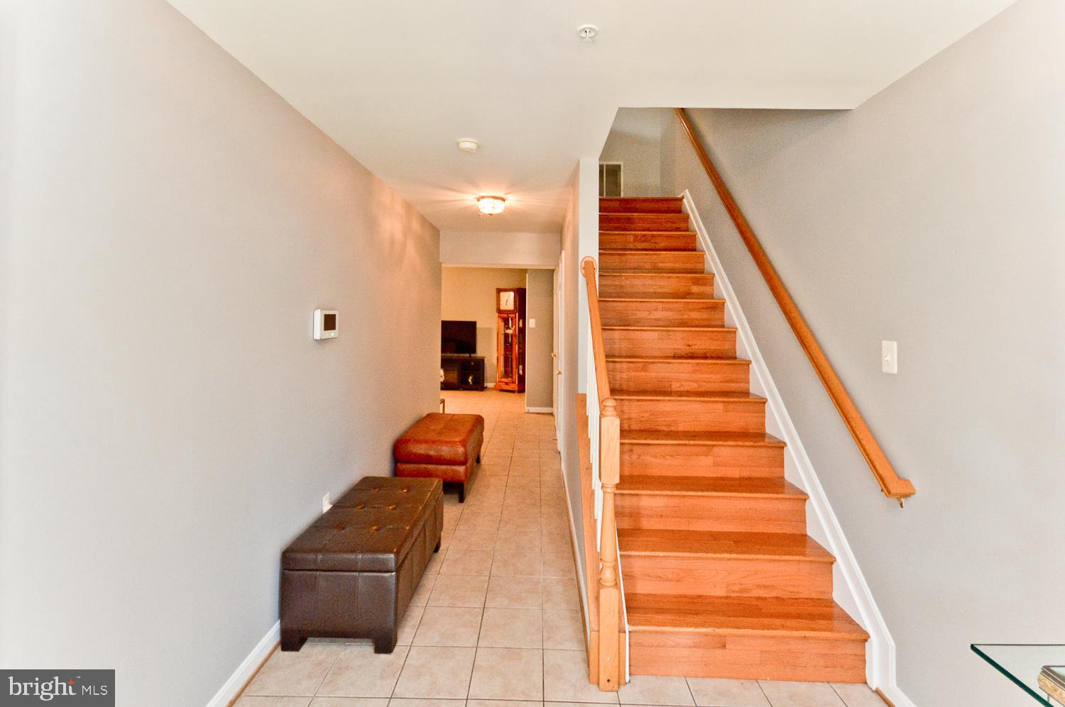 1113 Ring Bill Loop Upper Marlboro, MD 20774 - Photo 11 of 39 a view of entryway and hall