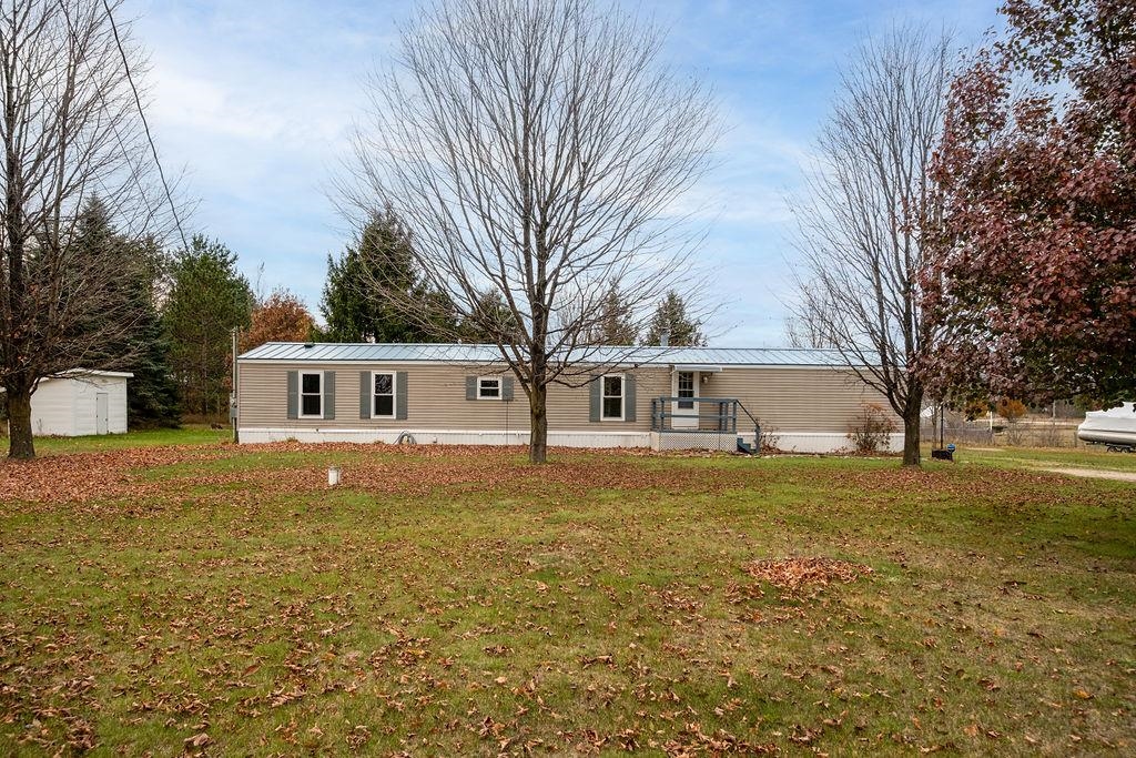 3240 Gonder Road Interlochen, MI 49643 - Photo 24 of 27