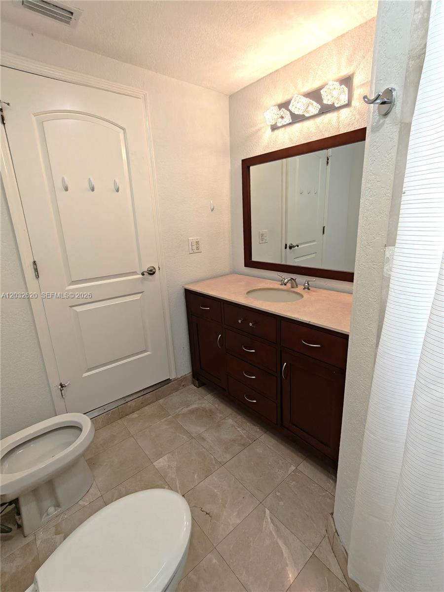 470 Southwest 25th Road Miami, FL 33129 - Photo 12 of 17