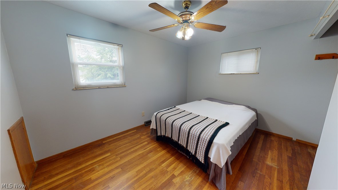30026 Vineyard Road Willowick, OH 44095 - Photo 9 of 32