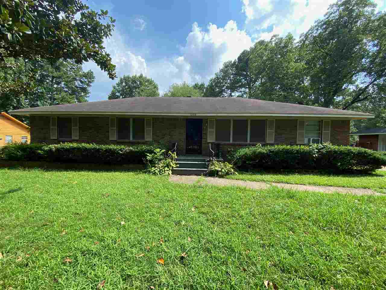 1433 Old Hickory Road Memphis, TN 38116 - Photo 1 of 6 Gallery Image 1