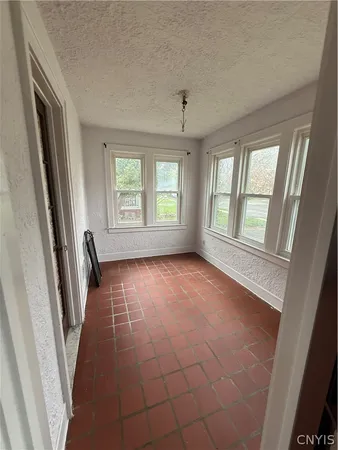 $2,000 | 205 Fellows Avenue, Unit 1, Syracuse, NY 13210
