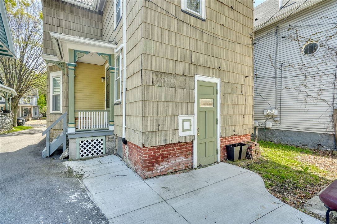 485 Meigs Street Rochester, NY 14607 - Photo 6 of 41