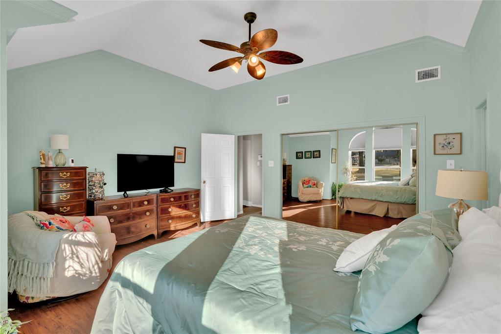 4019 Whitby Lane Grapevine, TX 76051 - Photo 19 of 27