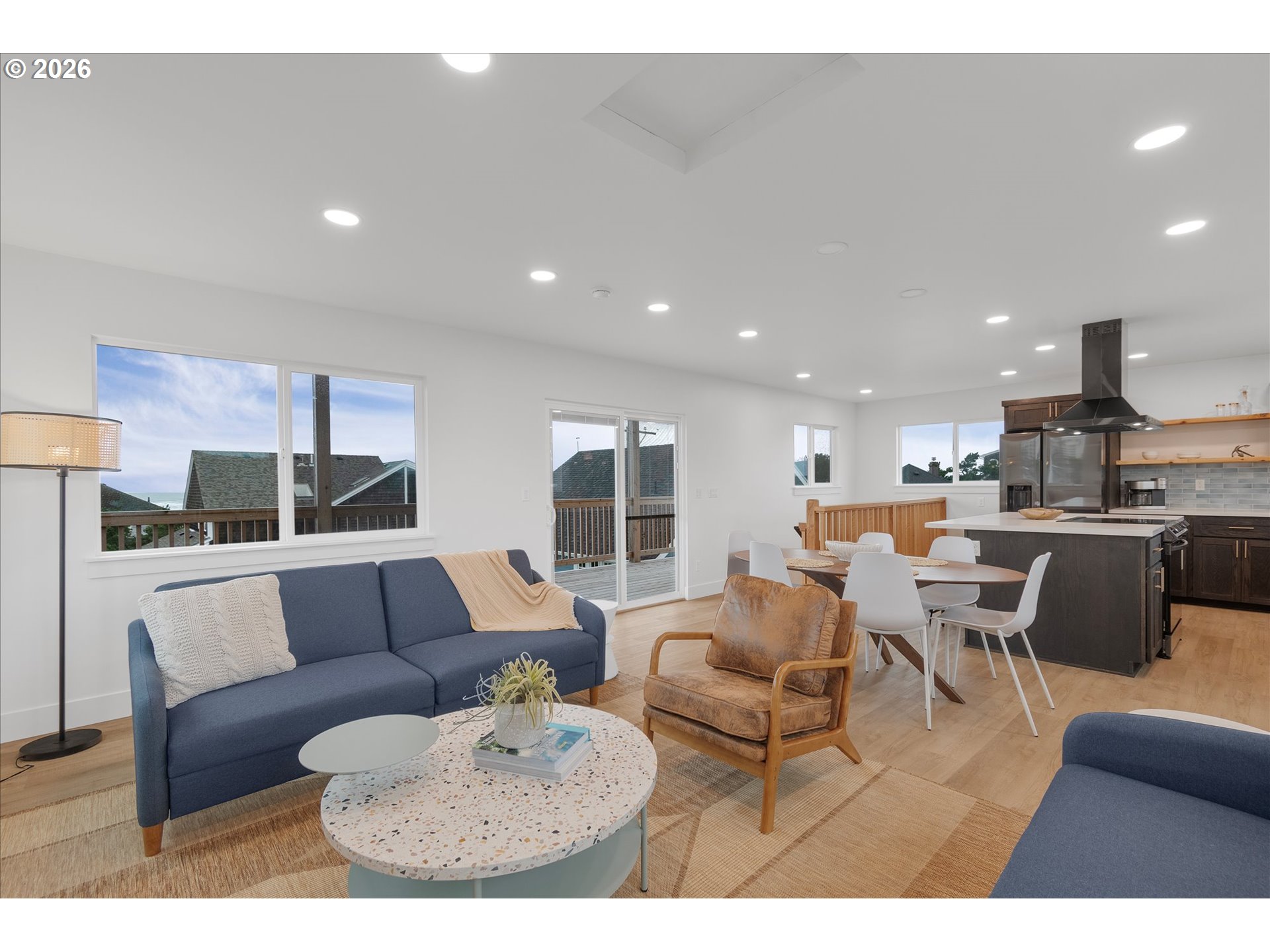 135 6th Avenue Seaside, OR 97138 - Photo 15 of 42