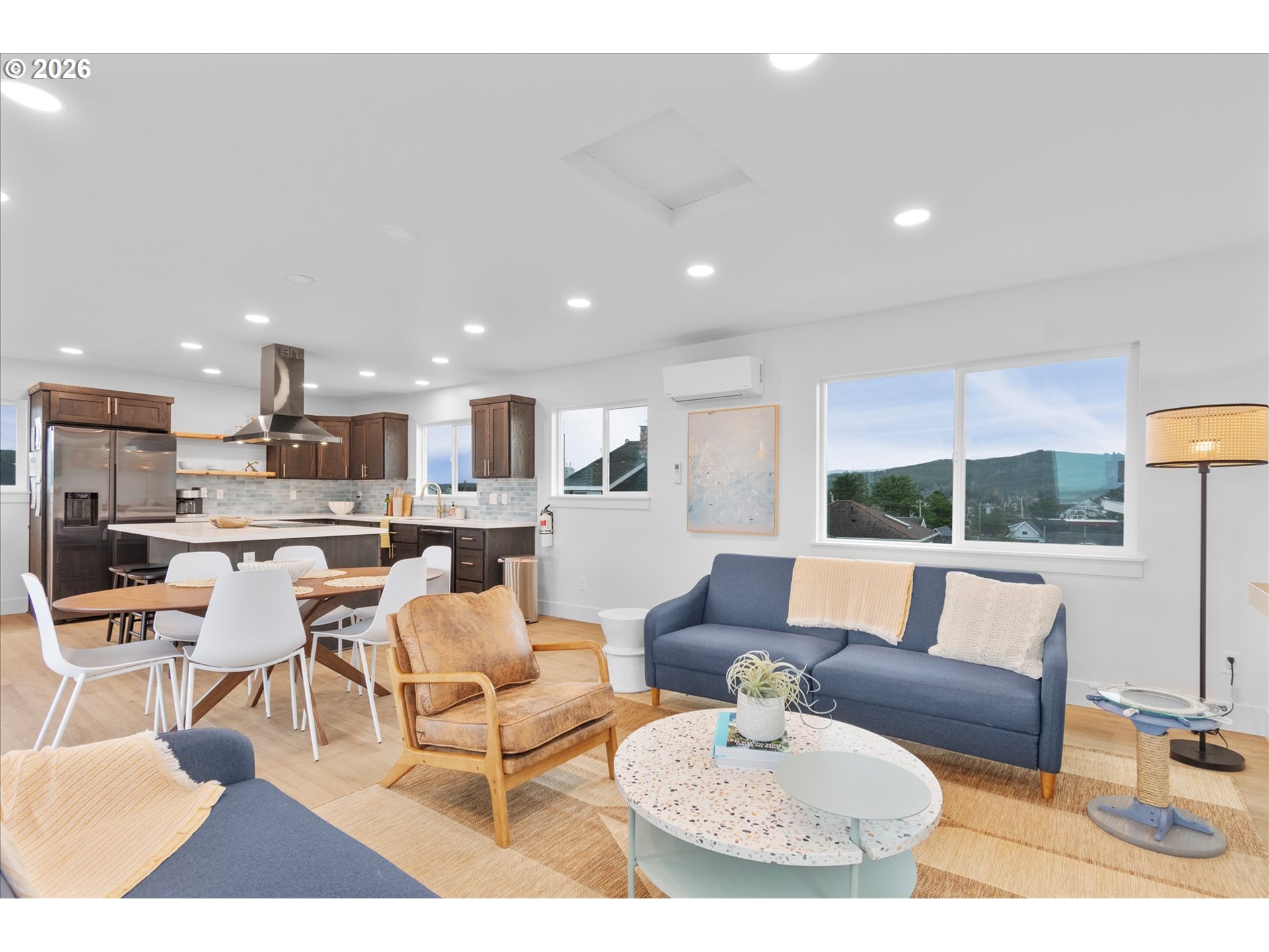 135 6th Avenue Seaside, OR 97138 - Photo 6 of 42