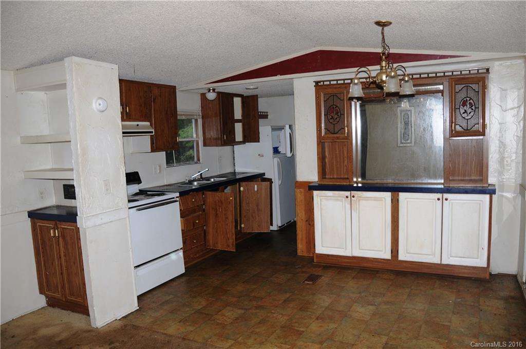 5376 Blue Ridge Road Maiden, NC 28650 - Photo 2 of 14 Gallery Image 2
