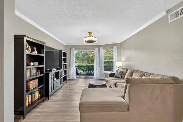 $215,000 | 4201 Woodstorks Walk Way, Unit 3109, Lutz, FL 33558