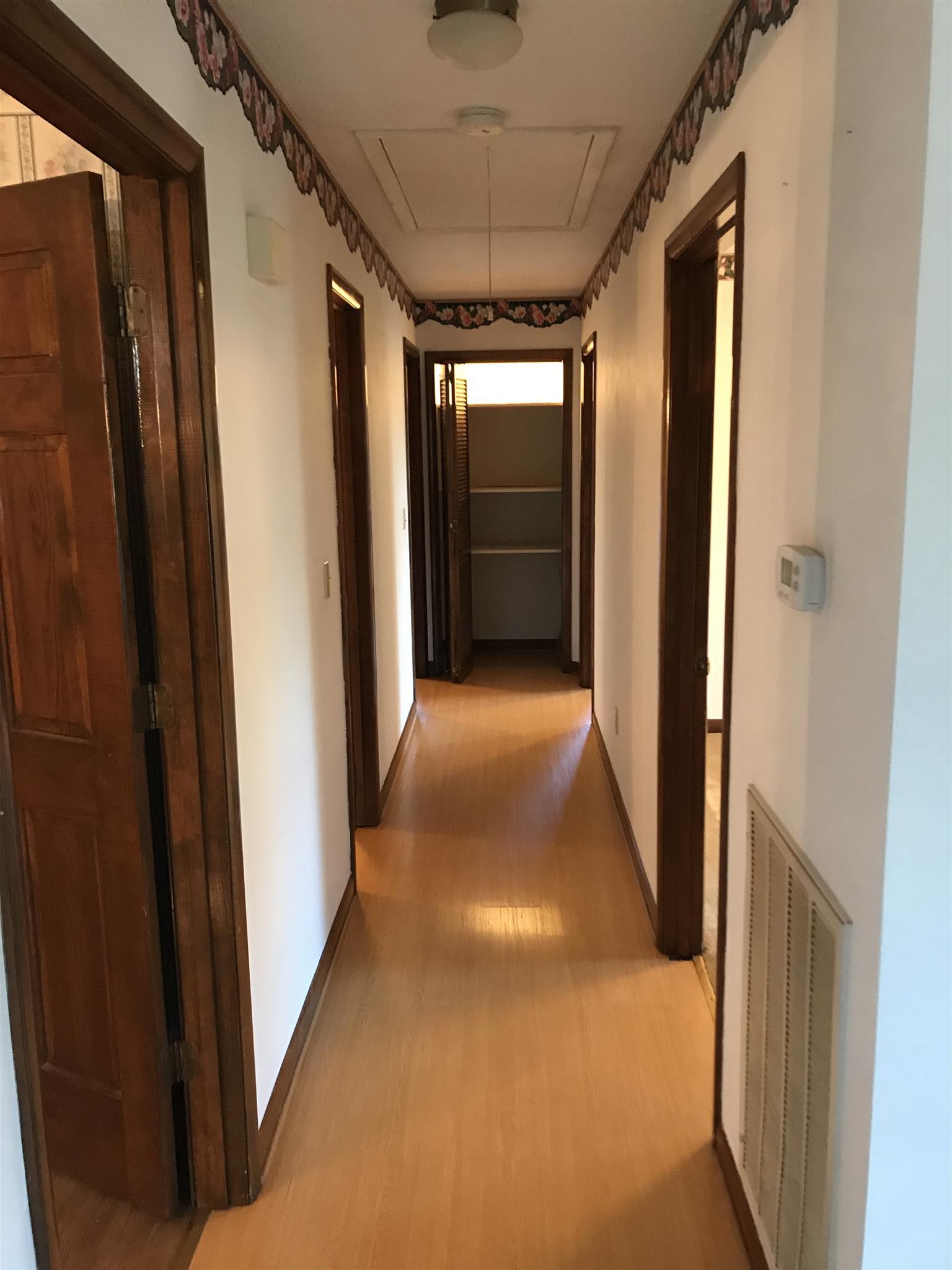 101 Hayes Road Goodspring, TN 38460 - Photo 11 of 22 a view of hallway