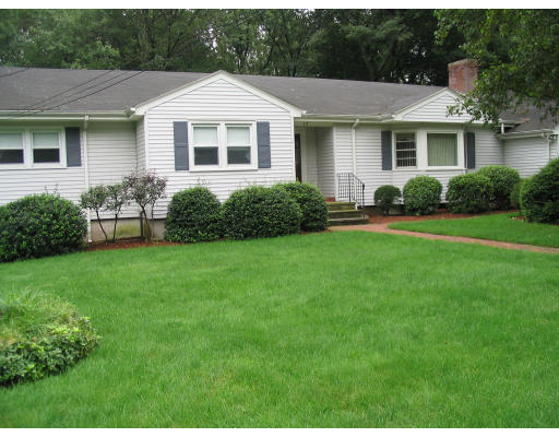 12 Barry Road Worcester, MA 01609 - Photo 3 of 8 Gallery Image 3