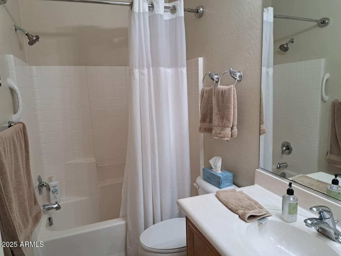 12357 West Maya Way Peoria, AZ 85383 - Photo 14 of 60 Resized_20250325_091215_1744910480603_17