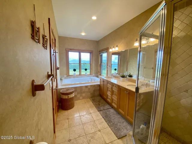 $1,099,000 | 122 County Route 360, Medusa, NY 12120