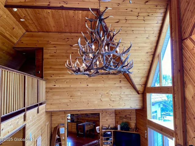 $1,099,000 | 122 County Route 360, Medusa, NY 12120