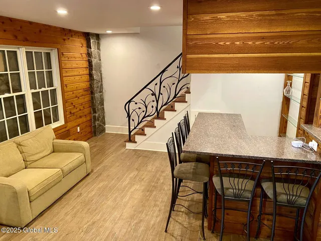 $1,099,000 | 122 County Route 360, Medusa, NY 12120