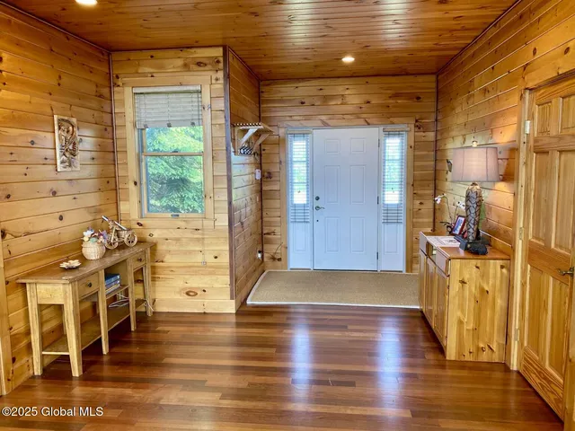 $1,099,000 | 122 County Route 360, Medusa, NY 12120