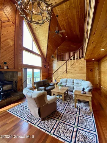 $1,099,000 | 122 County Route 360, Medusa, NY 12120