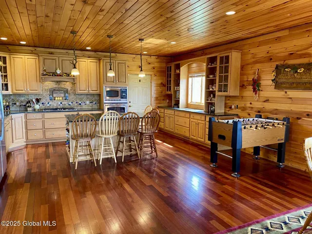 $1,099,000 | 122 County Route 360, Medusa, NY 12120