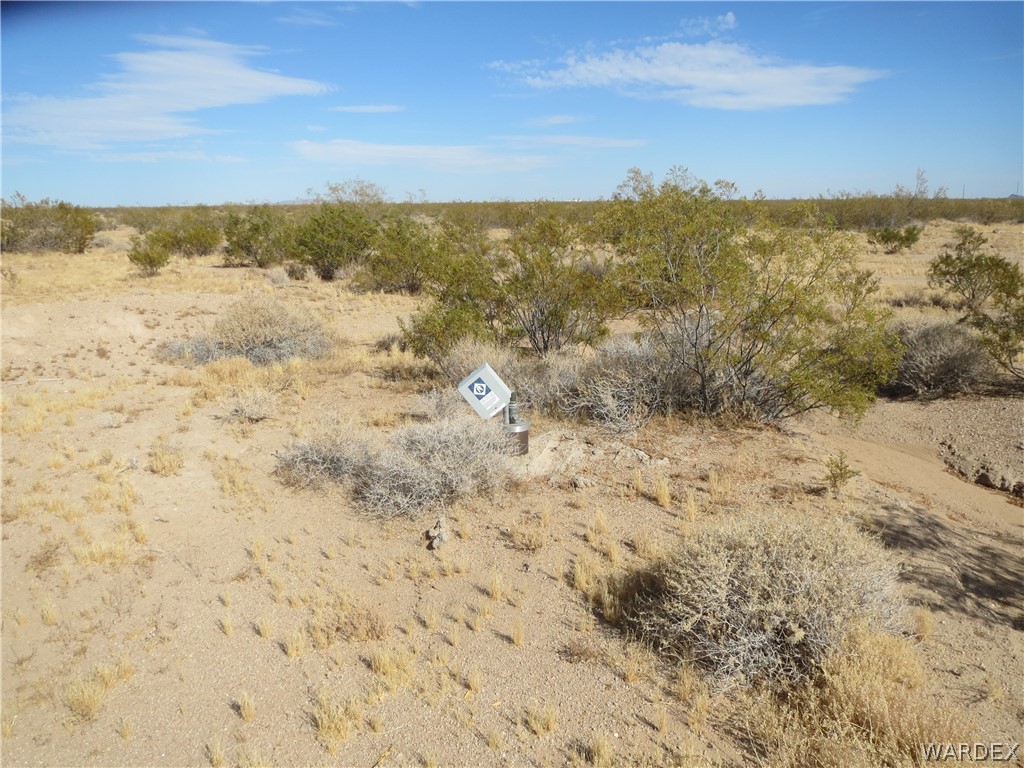 19157 Doc Holliday Road Yucca, AZ 86438 - Photo 5 of 14 a view of sky view