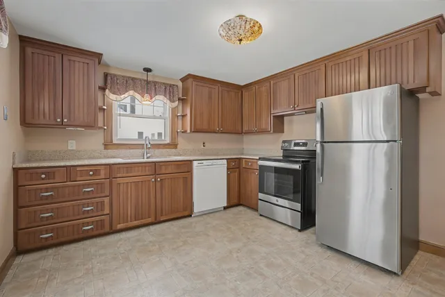 $399,900 | 259 St Marie Street, Manchester, NH 03102