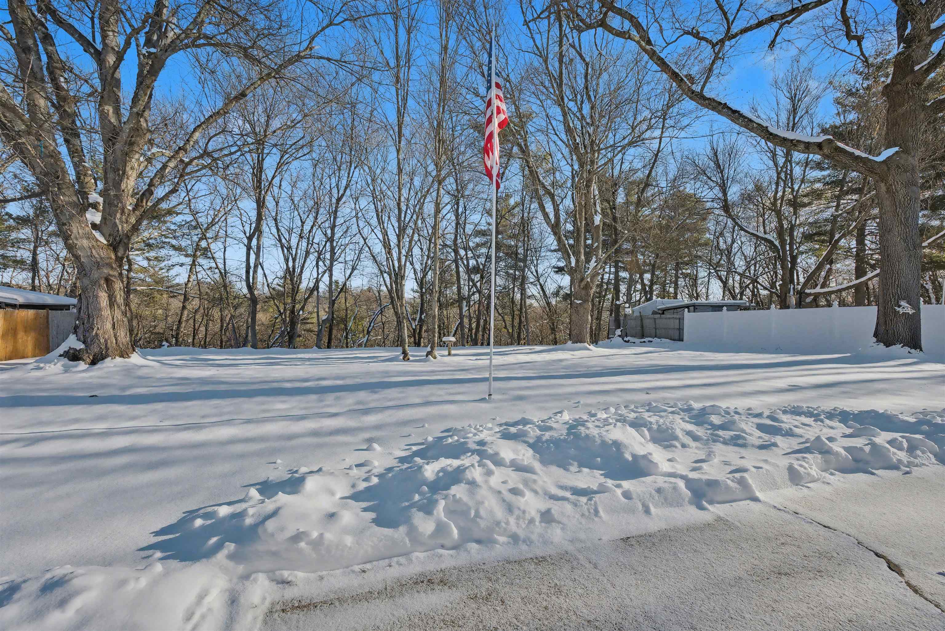 259 St Marie Street Manchester, NH 03102 - Photo 23 of 24