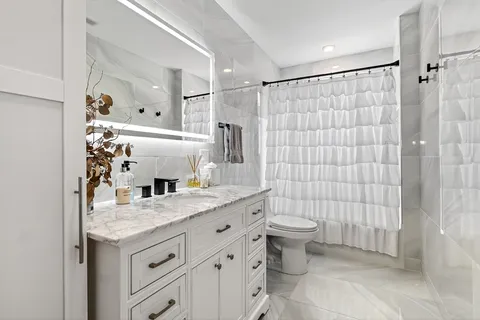 $559,900 | 35 Somerset Avenue, Unit 3, Winthrop, MA 02152