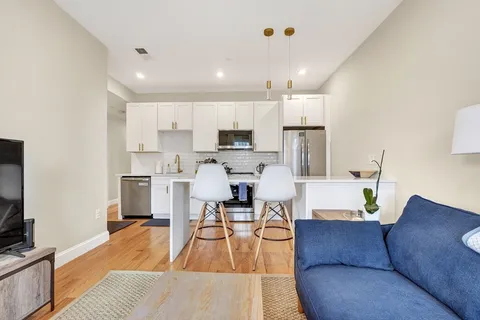 $559,900 | 35 Somerset Avenue, Unit 3, Winthrop, MA 02152