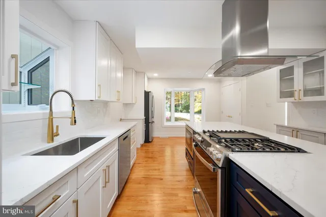 $1,395,000 | 3219 History Drive, Oakton, VA 22124