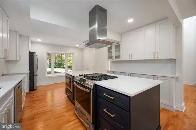 $1,395,000 | 3219 History Drive, Oakton, VA 22124