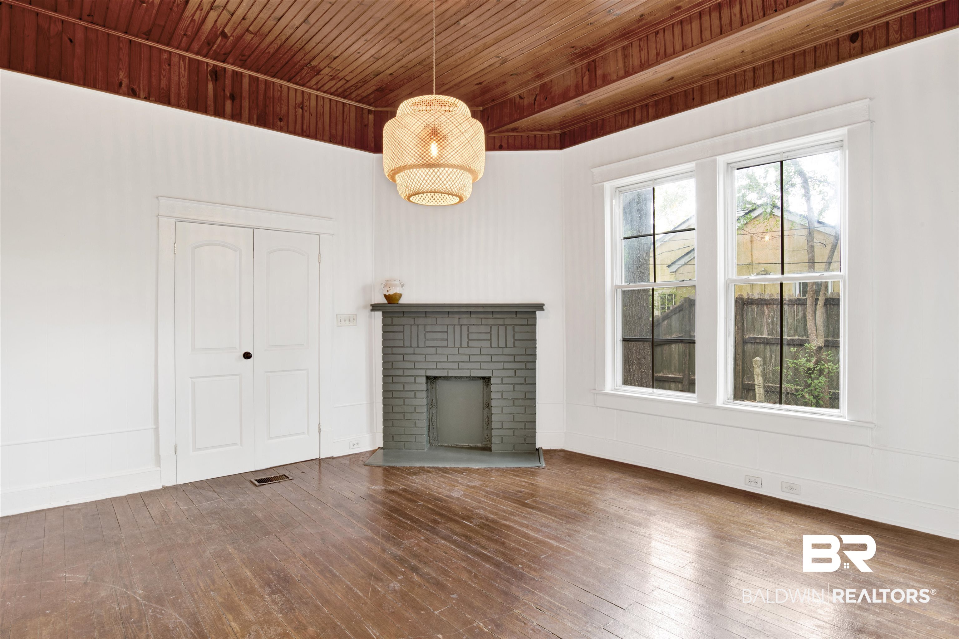 11 Van Heuval Street Mobile, AL 36606 - Photo 24 of 33