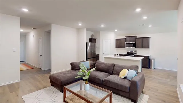 $249,900 | 603 E River, Chandler, TX 75758