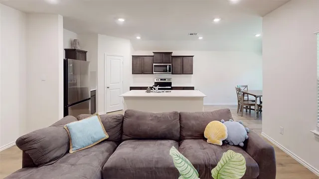 $249,900 | 603 E River, Chandler, TX 75758