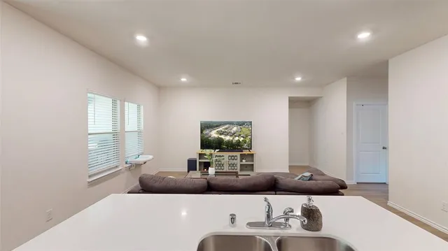 $249,900 | 603 E River, Chandler, TX 75758