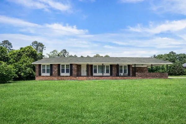 $305,000 | 2018 Griffith Drive Northwest, Orangeburg, SC 29118
