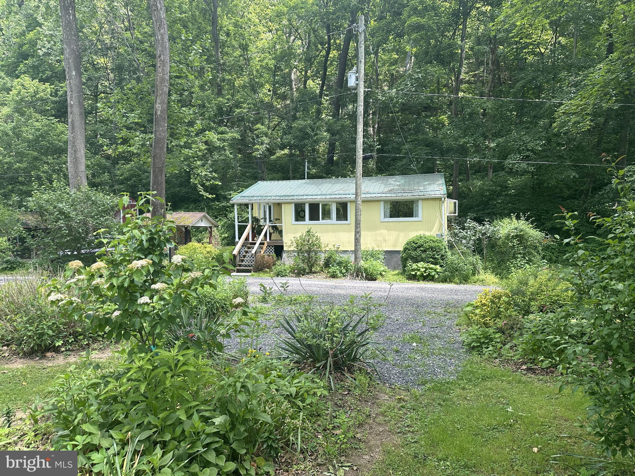 985 Dans Run Road Ridgeley, WV 26753 - Photo 9 of 30