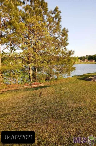 $49,900 | 12542 North Lakeshore Drive, Walker, LA 70785