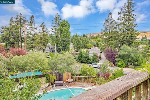 $1,399,000 | 92 Gaywood Place, Moraga, CA 94556