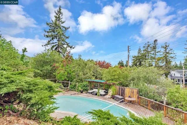 $1,399,000 | 92 Gaywood Place, Moraga, CA 94556