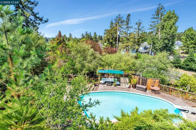 $1,399,000 | 92 Gaywood Place, Moraga, CA 94556