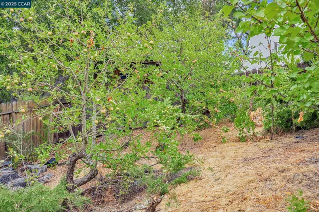 $1,399,000 | 92 Gaywood Place, Moraga, CA 94556